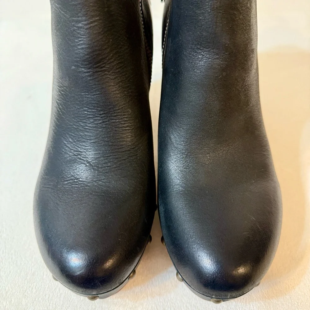 Kork-Ease Dianna Block Heel Platform Bootie in Black Size 7 - Picture 8 of 15